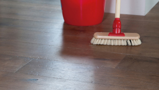 Nettoyer un parquet