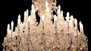How to clean the chandelier