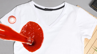 Enlever une tache de ketchup