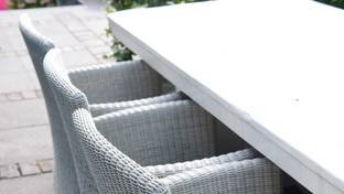 How To Clean Garden Furniture 01