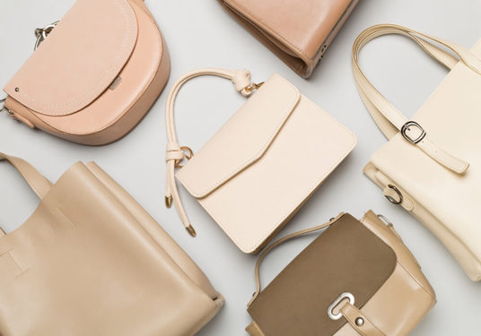 Profesionální tipy, jak vyčistit koženou kabelku