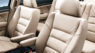 Nettoyer le cuir de sa voiture