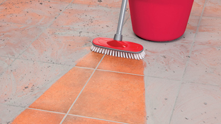 How to remove cement stains