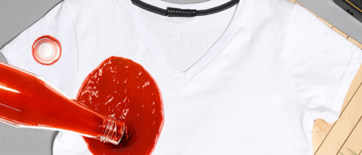 Ketchup Fleck entfernen
