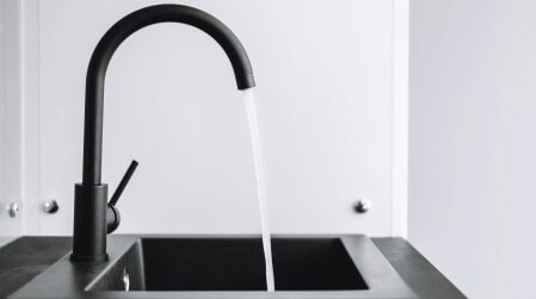 Choose the right product for your bathroom surface 